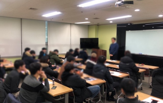 cb5b22e8eed2121a1f4ad0dba6b14b63_1548218