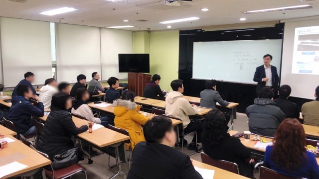 8a1e98d41389623bc17f214bdbd40b21_1557203